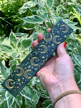 Load image into Gallery viewer, Green Jade Crystal Charging Stick / Plate Moon &amp; Stars Etched
